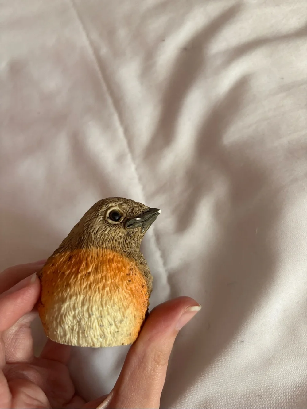 VTG 1988 UDC Backyard Birds Baby Robin Figurine Suzan Bradford